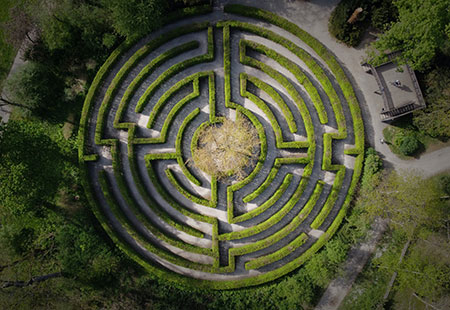Trädgårdslabyrint, beskuren i cirklar