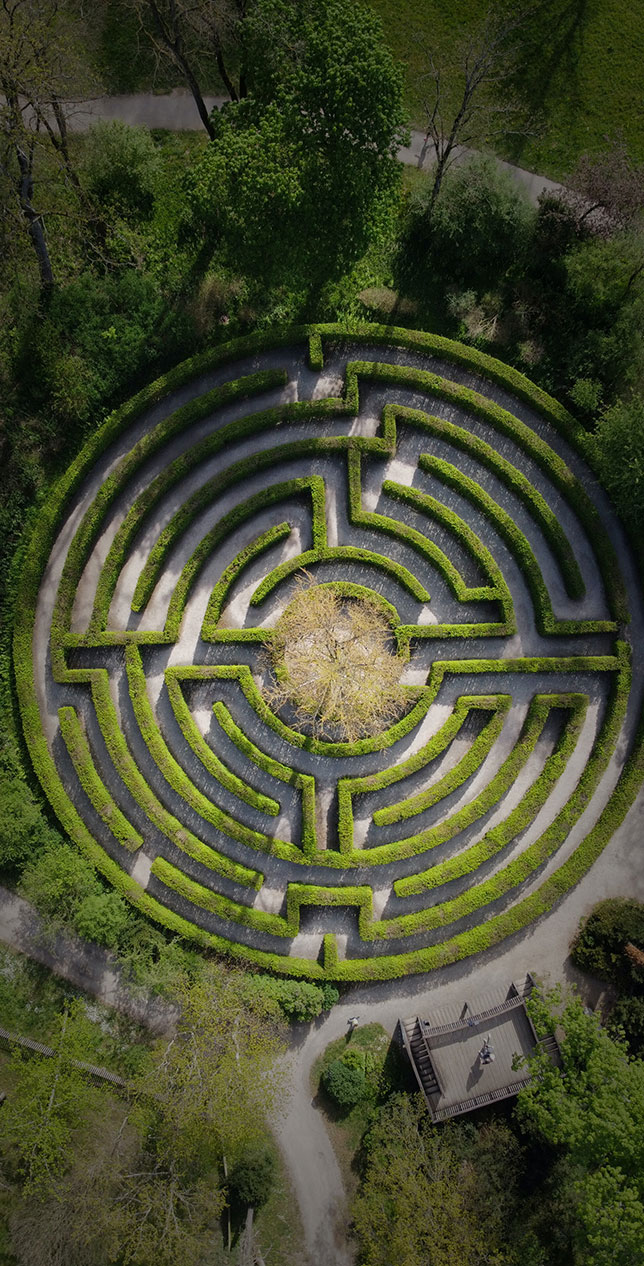 Trädgårdslabyrint, beskuren i cirklar